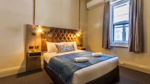 Pretoria Hotel Mannum - Carnarvon Accommodation