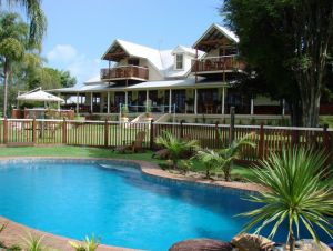 Clarence River Bed  Breakfast - Carnarvon Accommodation